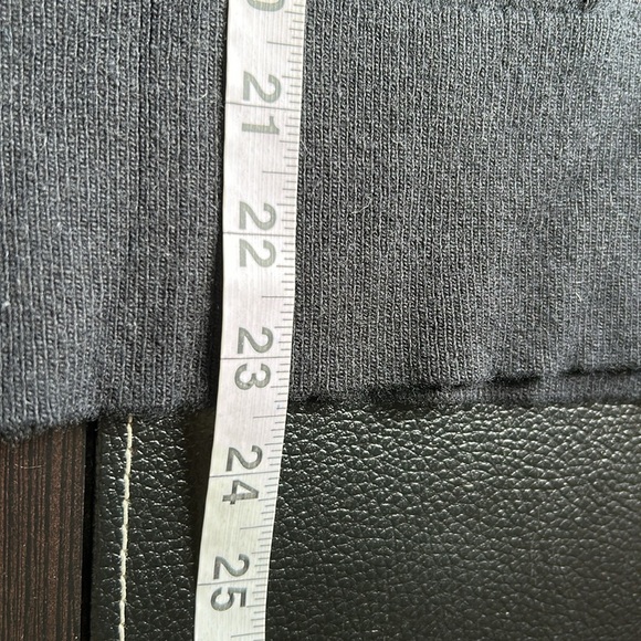 Lilly Pulitzer Odetta Sweater Black Rhinestone Wool Cashmere Blend Jumper Sz M - Picture 11 of 11